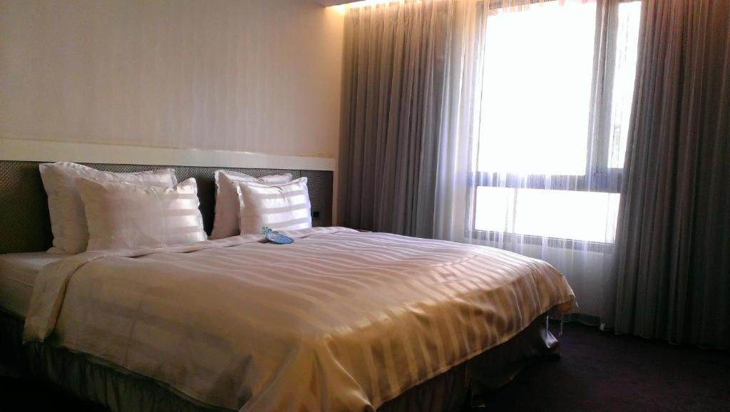 Saual Keh Hotel Taipei Eksteriør billede